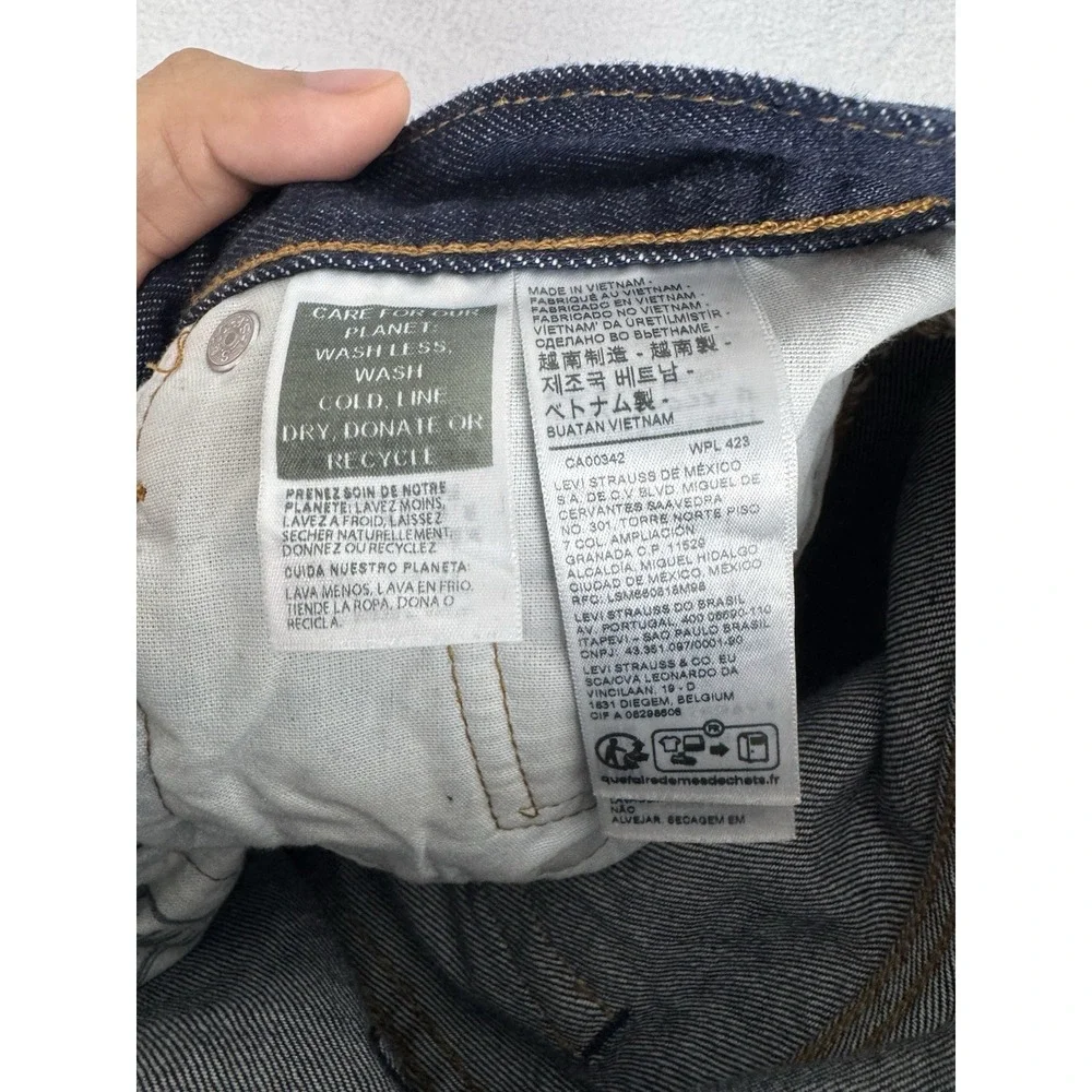 Levis Premium 501 Selvedge Denim Jeans Mens 26x36 (fits 30x35) Dark Wash Blue